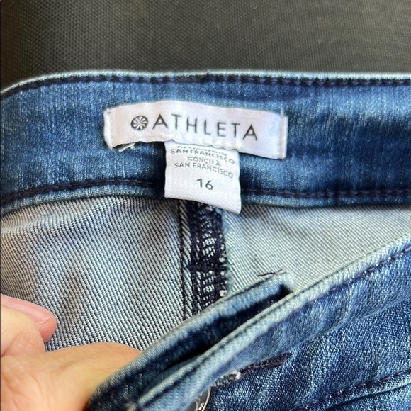 Athleta SculpTek Flare Cut Blue Jeans 16 - Picture 2 of 8